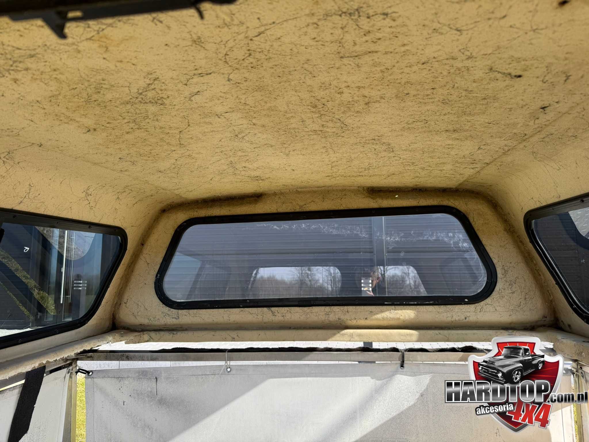 Zabudowa Paki Nissan Navara D40 Snugtop Hardtop Pick-Up