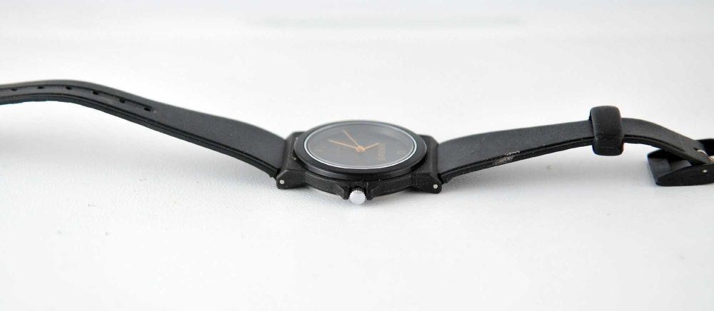 Relógio Fortis de publicidade à marca de energias AGROLA