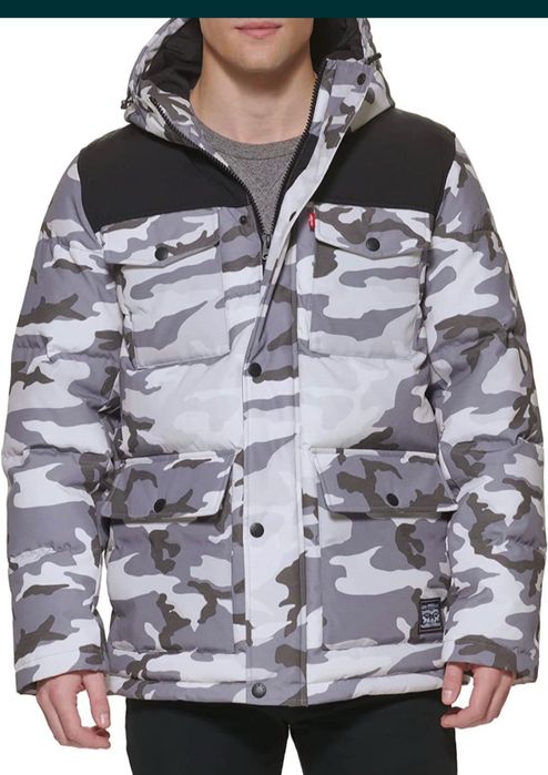 Levis куртка зимова M