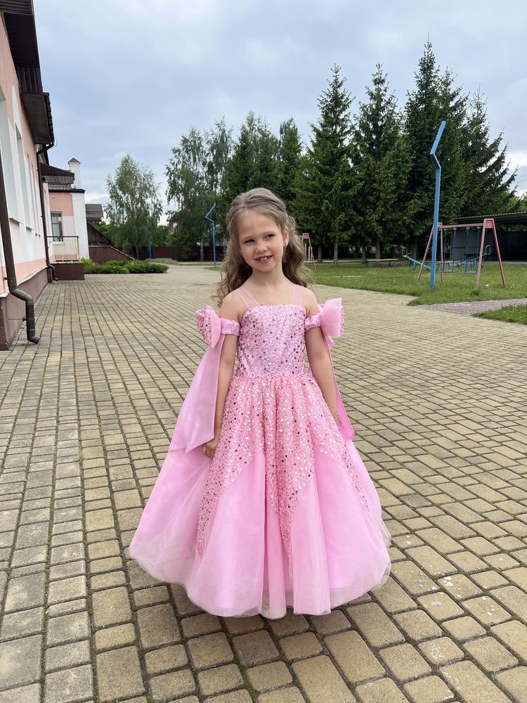 Сукня на випускний в садок