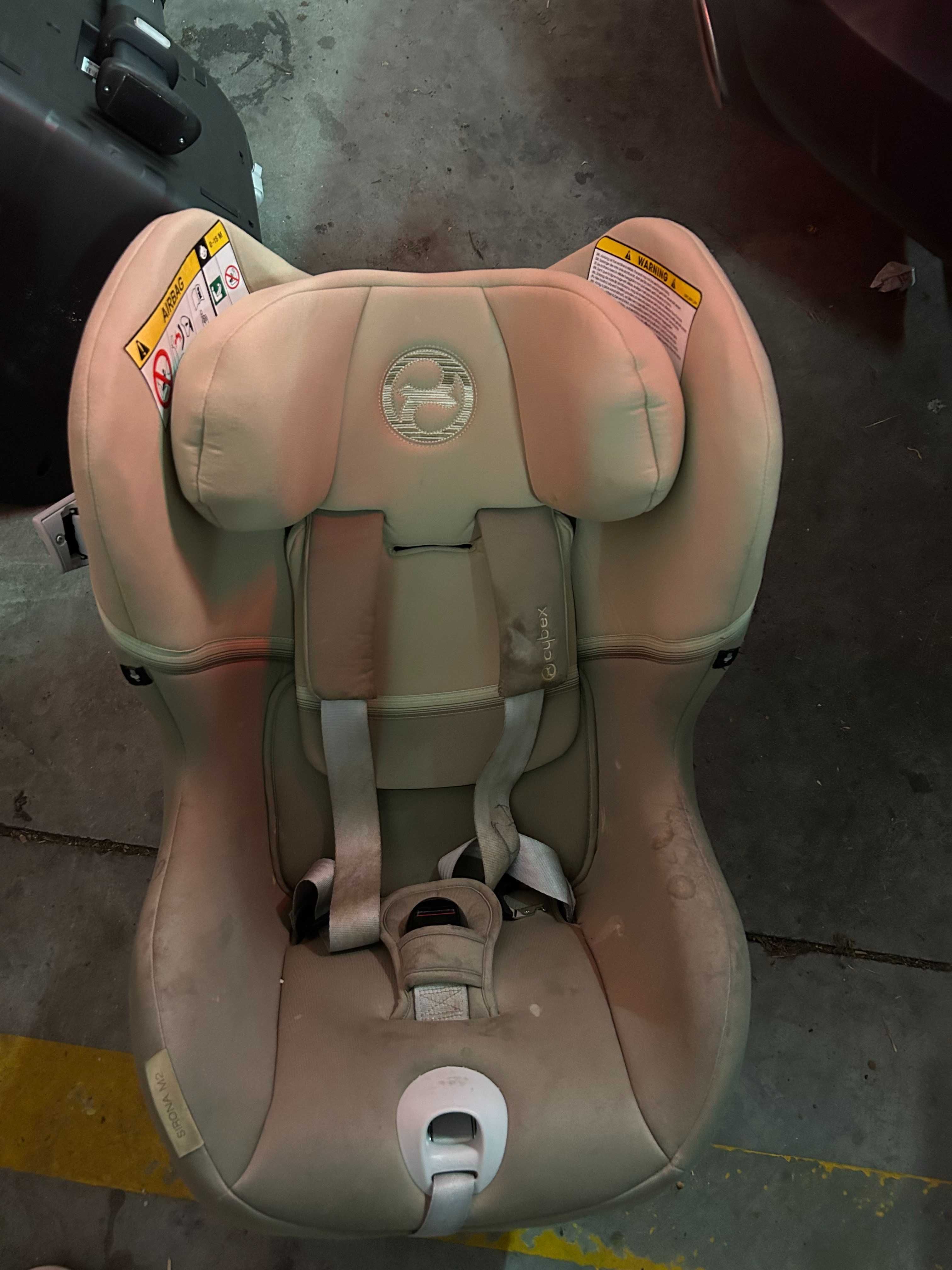 Cadeira de Bebé Cybex Sirona + sistema ISOFIX Cybex