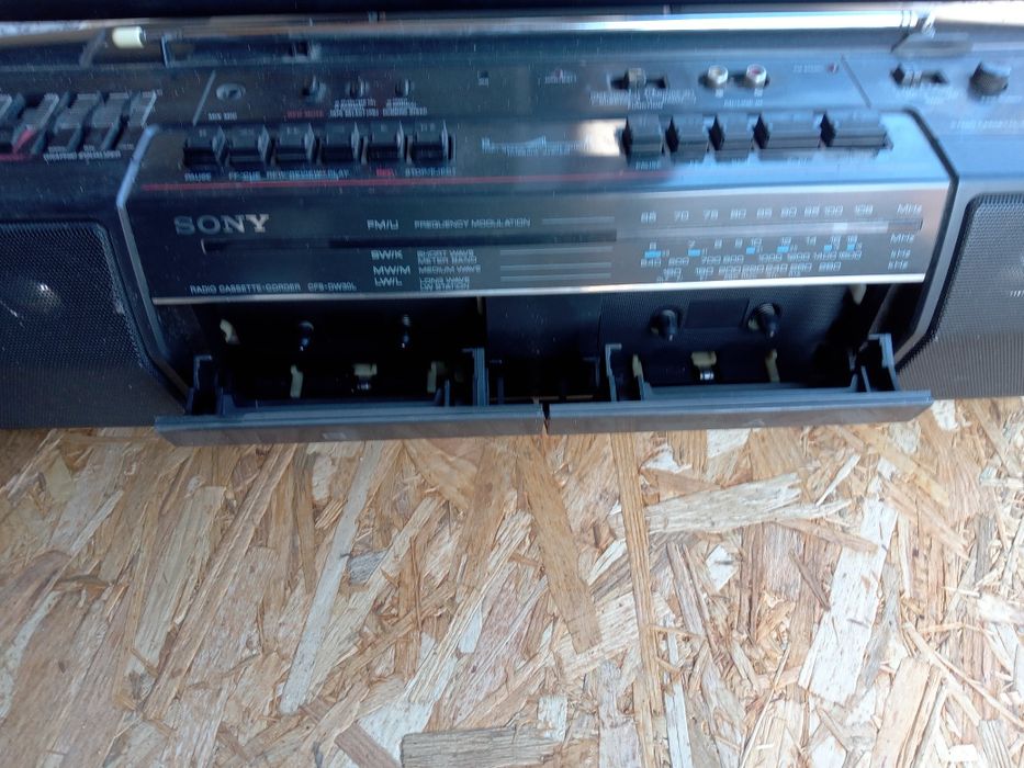 Radiomagnetofon Sony cfs-dw30l Boombox z subwooferem