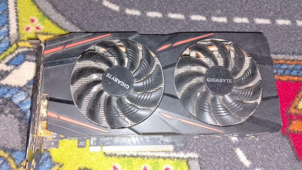Відеокарта Rx 580 8 gb.
