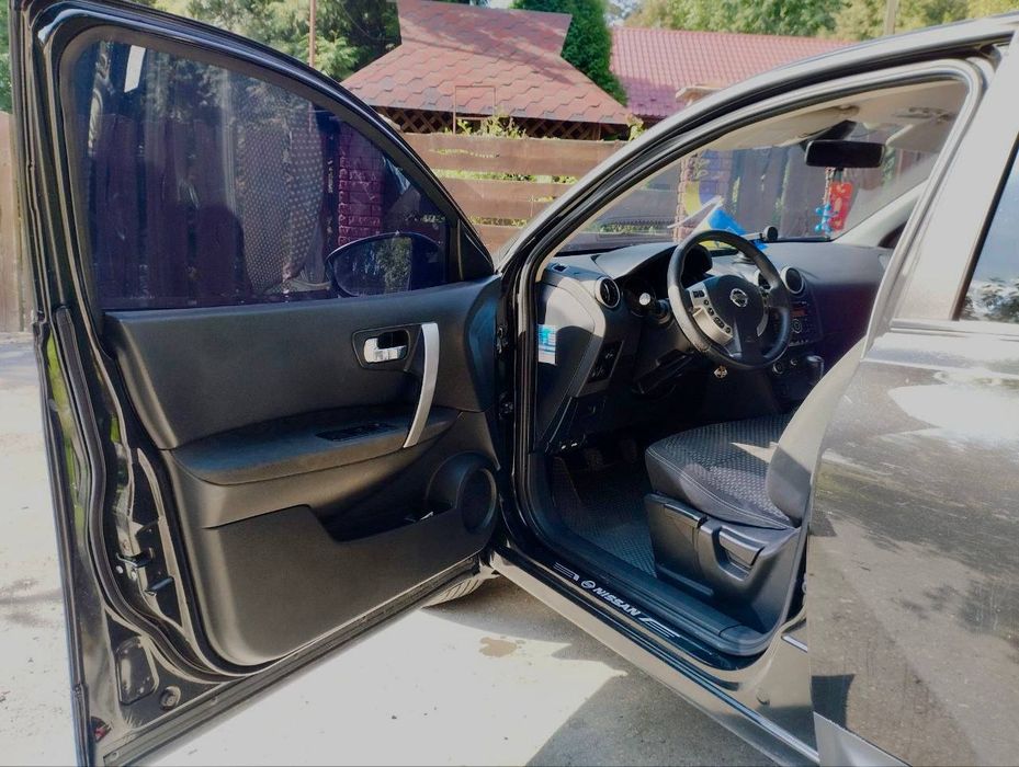 Продам Nissan Qashqai 1.5 2008