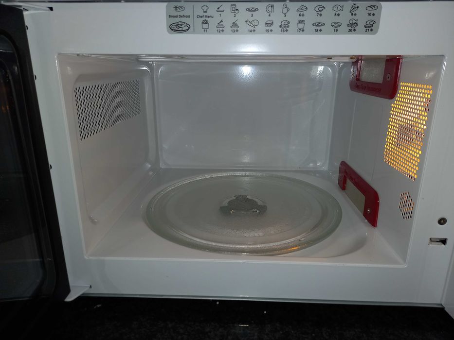 Microondas Novo a estrear e com Garantia Whirlpool