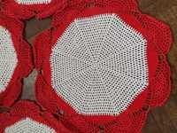 Naperons em renda de crochet vermelho e branco (4)