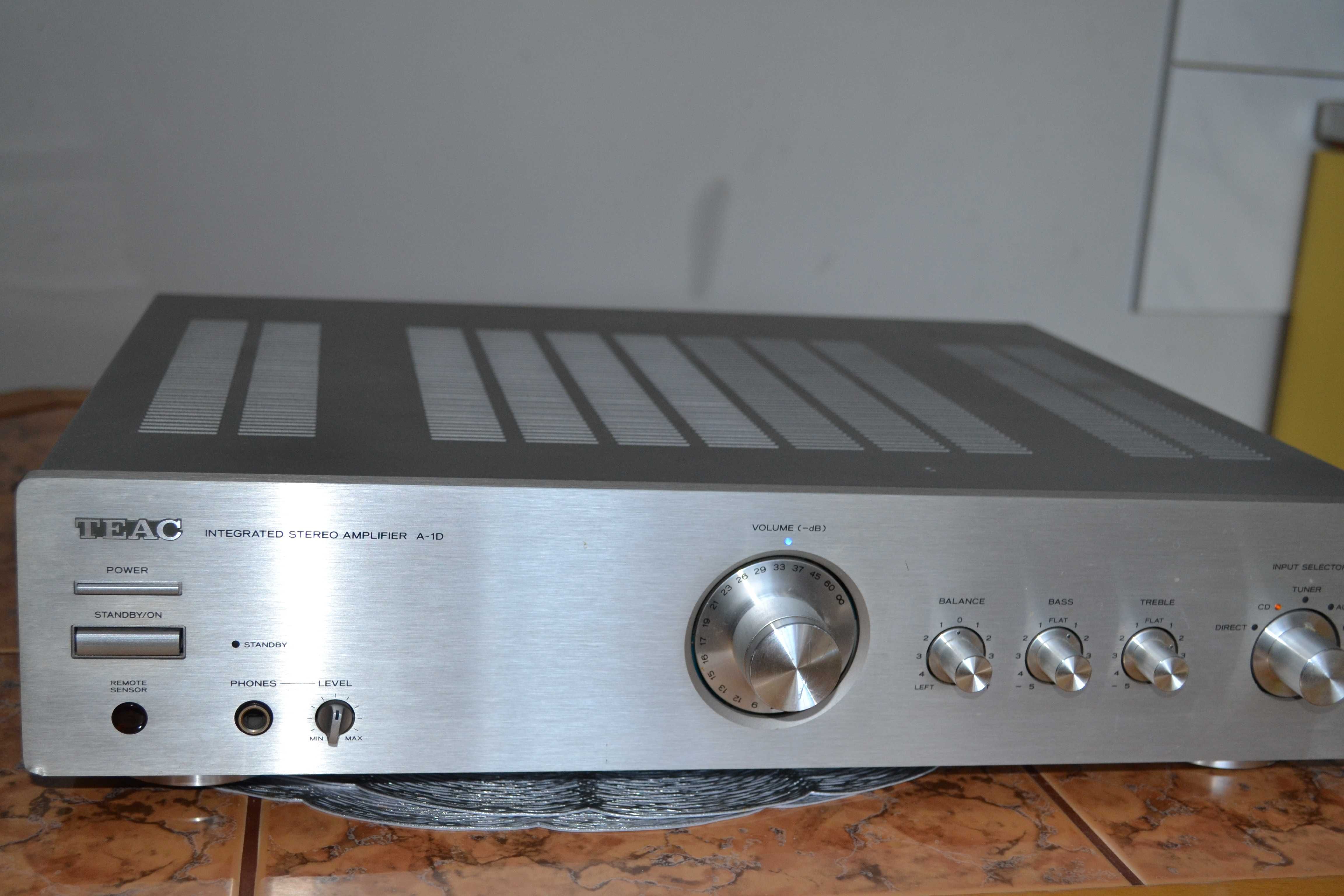 Wzmacniacz TEAC A1 D made in Japan