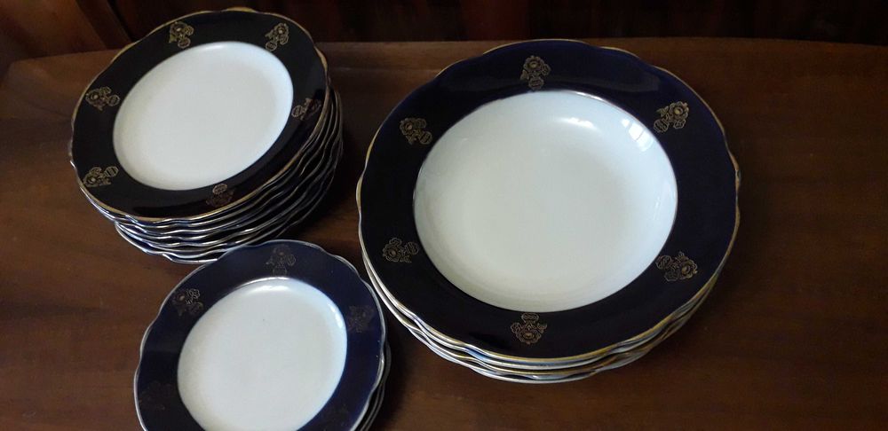 Набор посуди "Колобок 3" СССР, фляга,  банки для сипучих, миски, ковш