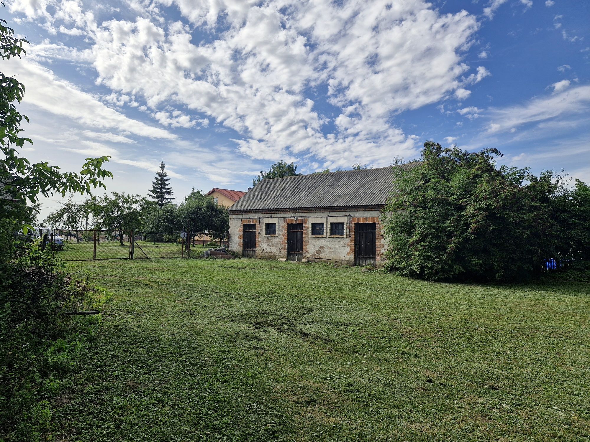 Sprzedam siedlisko/ działkę 0.97ha,dom 90m2