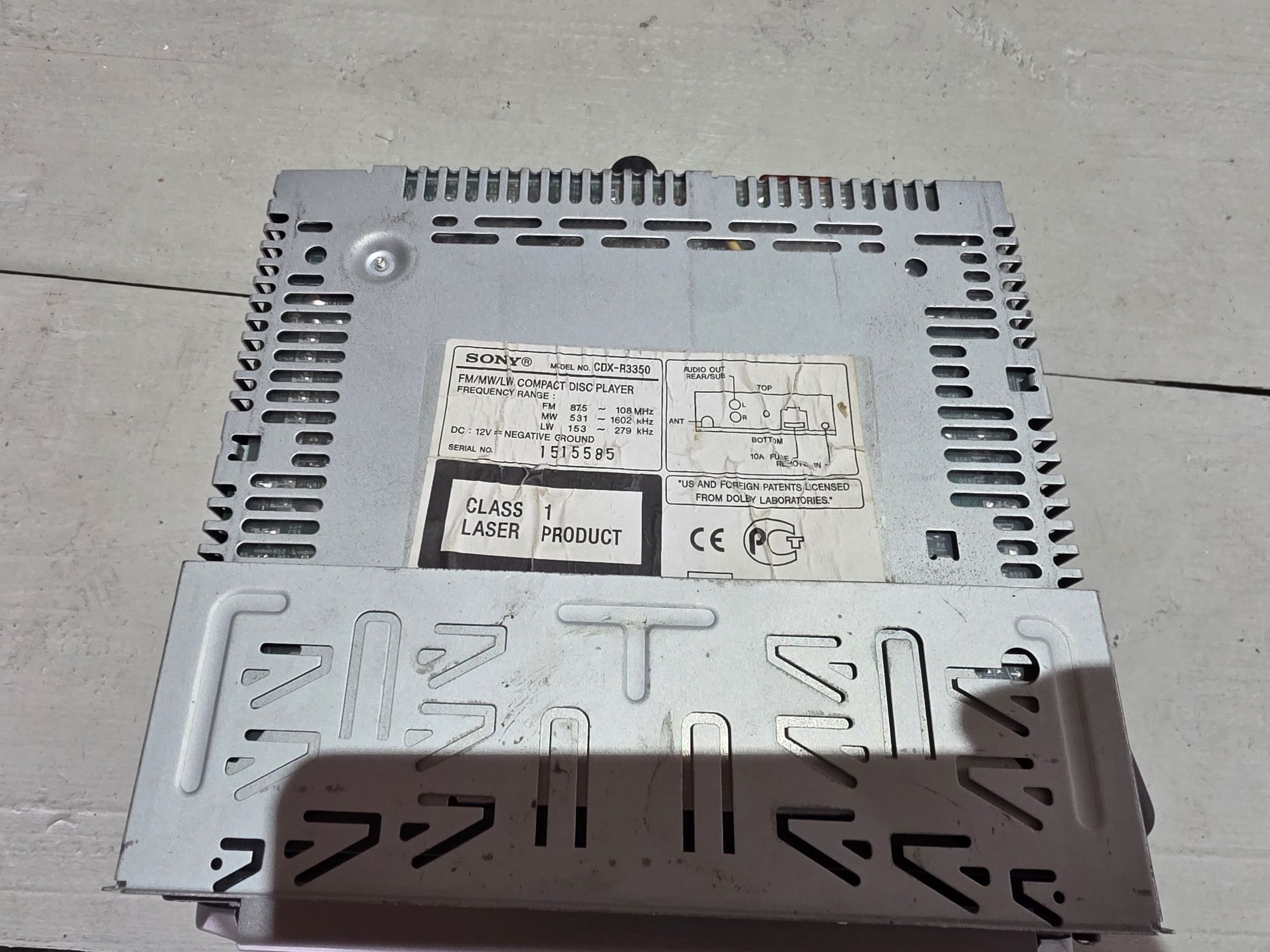 Radio CD Sony + 2 piloty