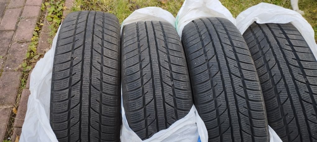 Opony zimowe 185/65R15 ZEETEX