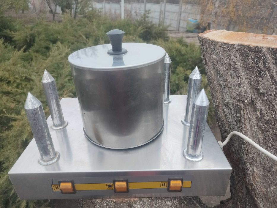 Продам.Апарат для хот догів