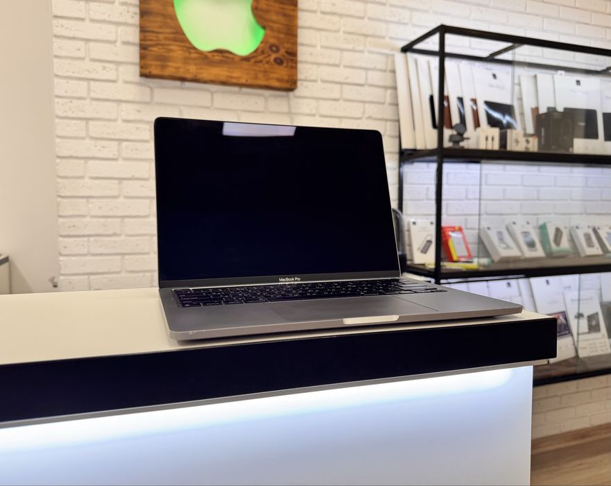MacBook Pro 13 2020 M1 Custom 16/1 tb Магазин Гарантія