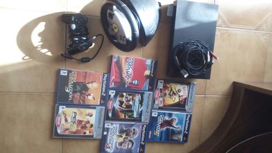 PS 2 com jogos e volante