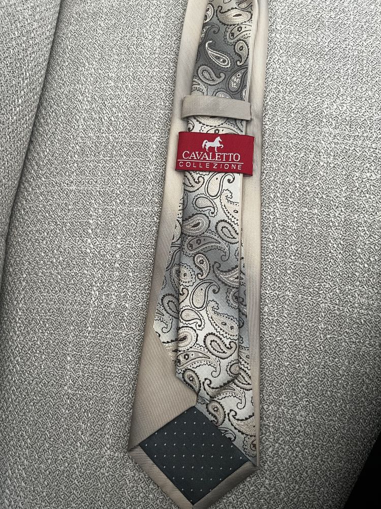 Krawat męski beżowy