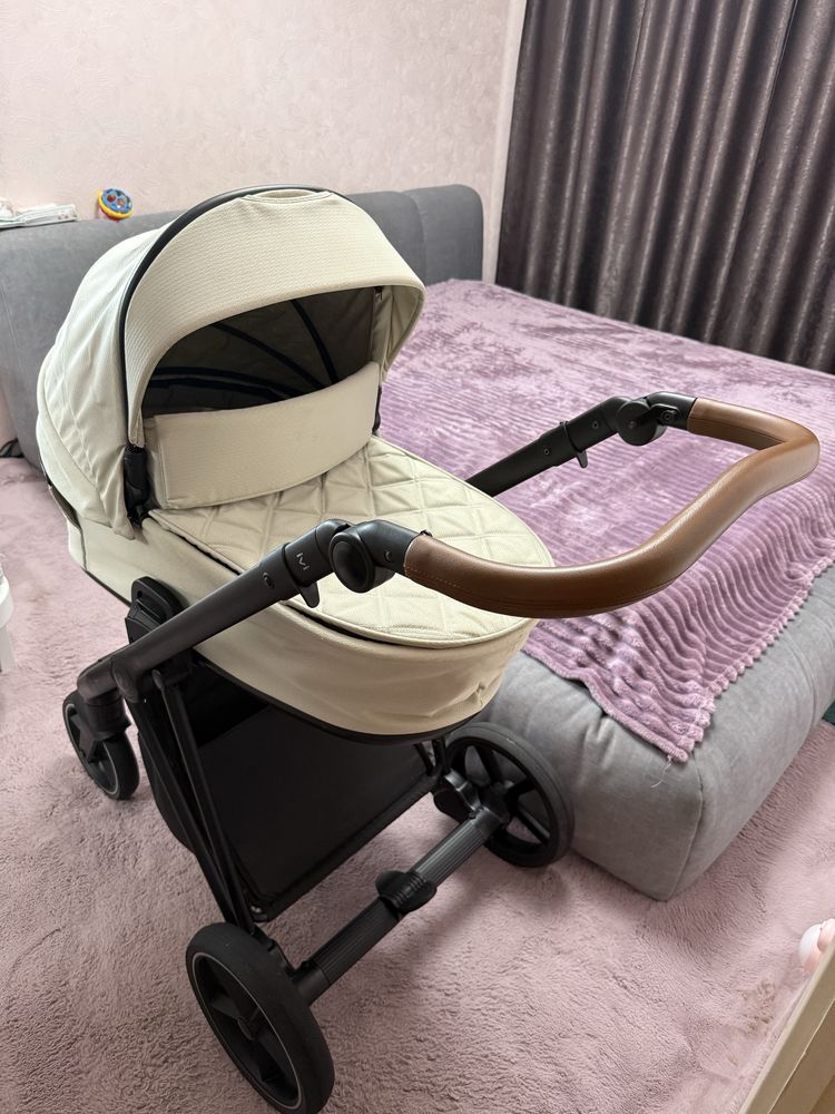 Дитяча коляска 2 в 1 Roan Ivi