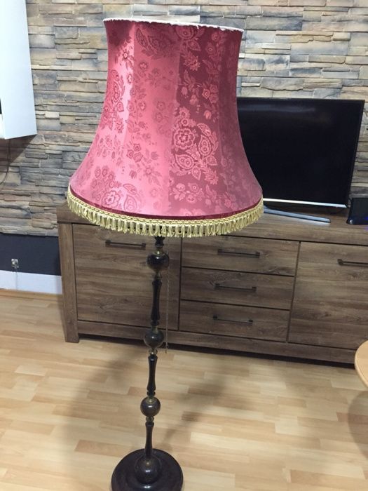 Stara lampa pokojowa