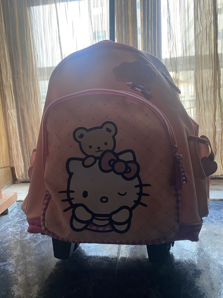 mochila hello kitty