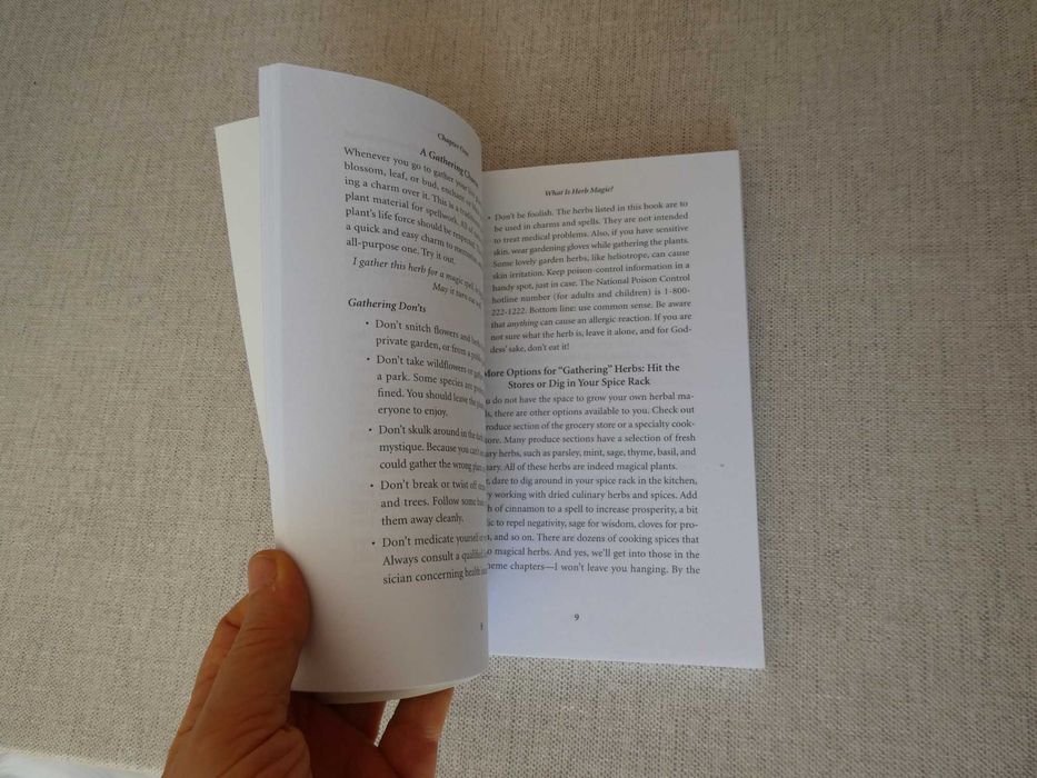 Livro Herb Magic for Beginners , by Ellen Dugan