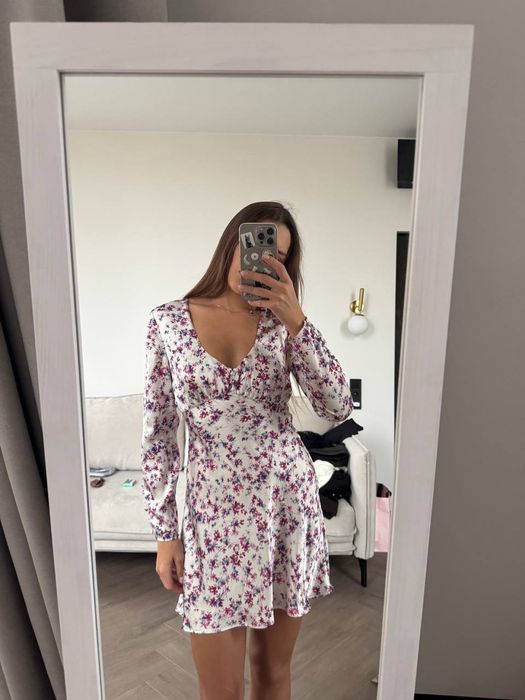 Атласна сукня zara