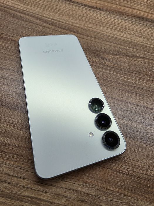 Продам телефон Samsung Galaxy S25 Plus. 256 Gb