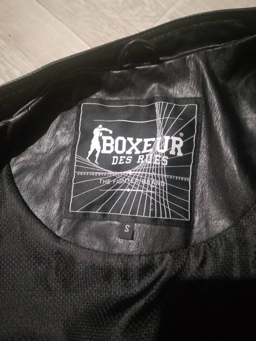 Чоловіча шкіряна куртка