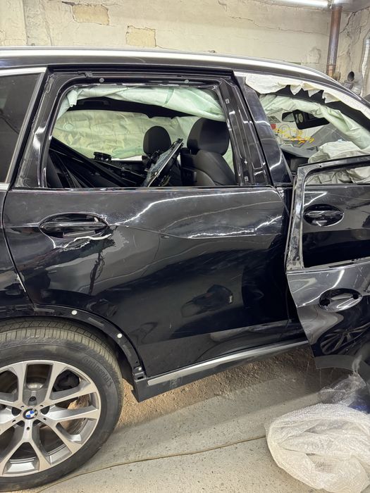 Двері задні праві БМВ G05