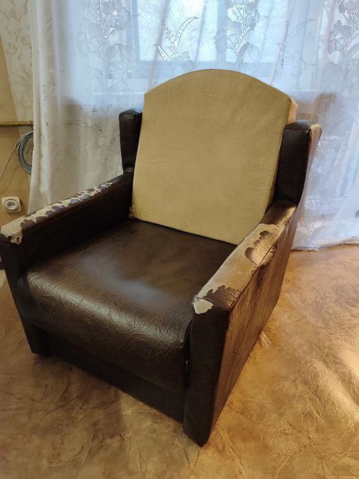 Кресло на колёсиках под реставрацию