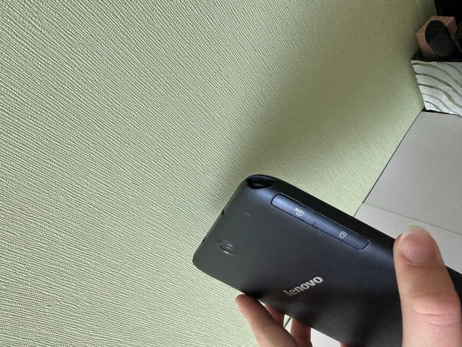 LENOVO TAB A7 (з невеликим дефектом)