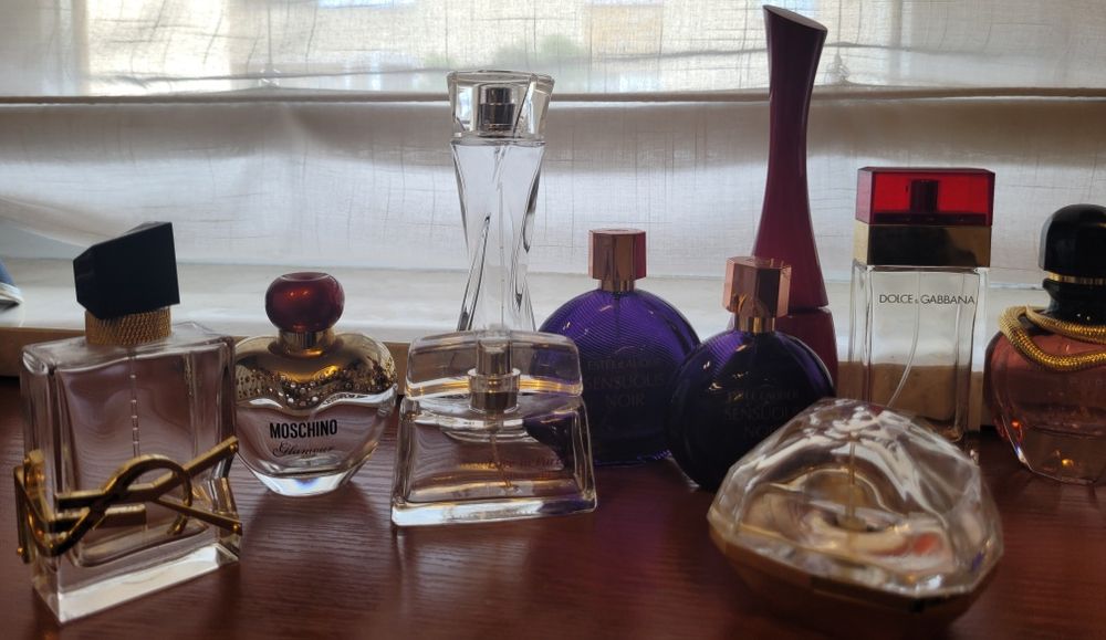 Oryginalne flakony po perfumach 17 sztuk