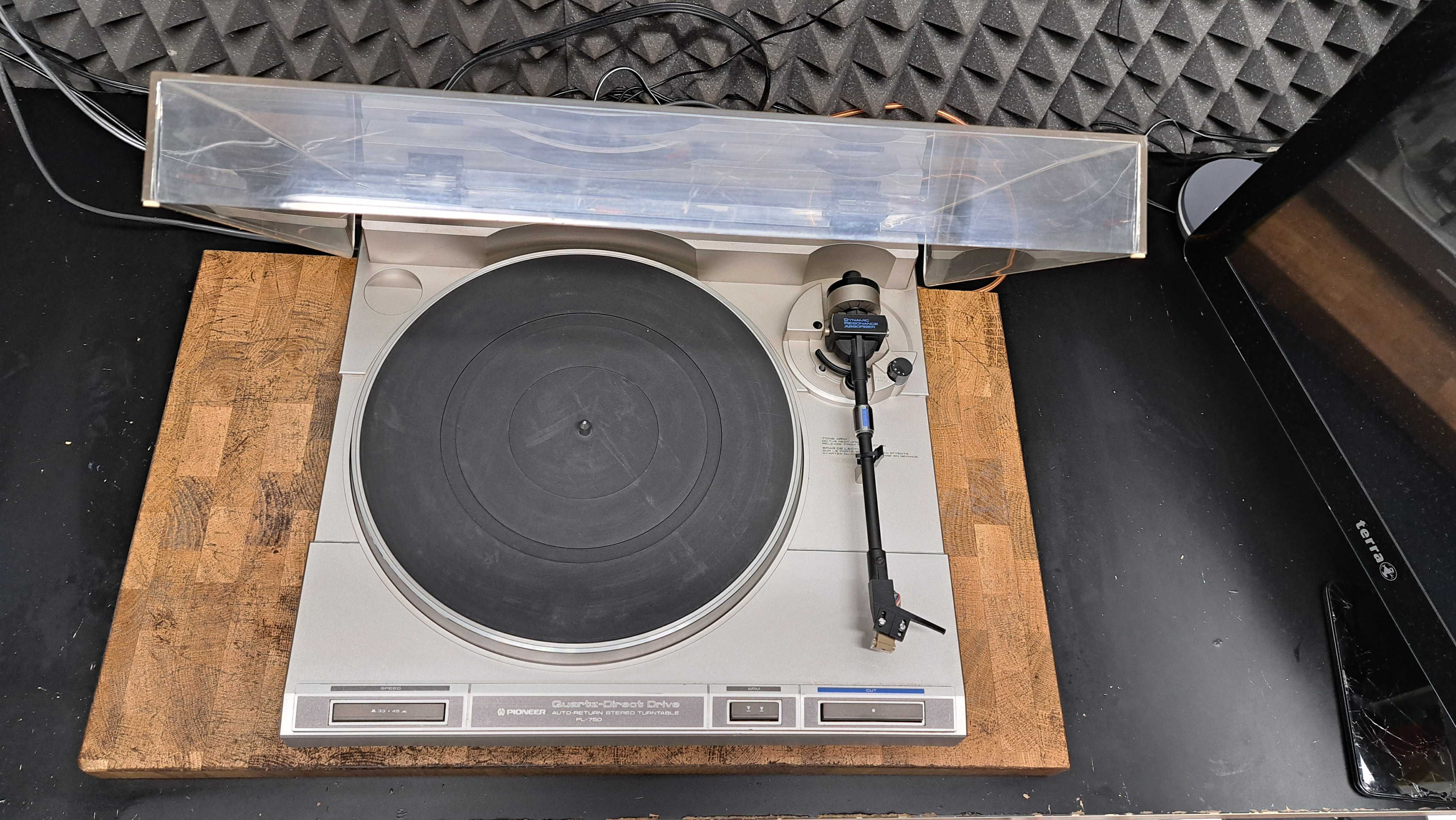 Gramofon Pioneer PL 750 direct drive