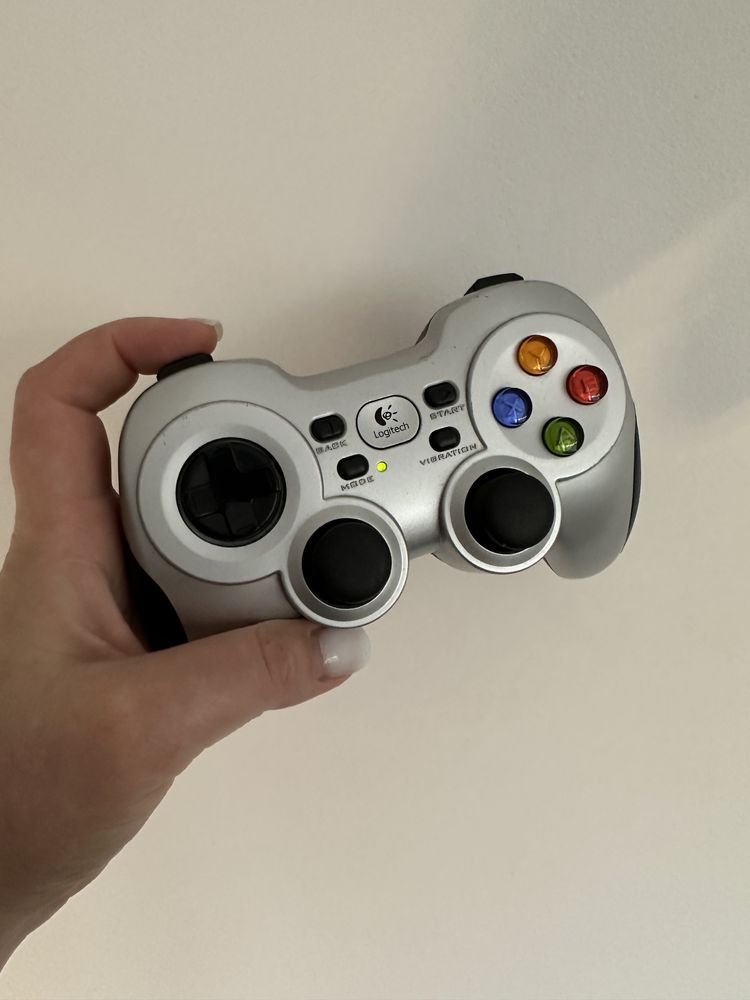 Bezprzewodowy Pilot Gaming Logitech