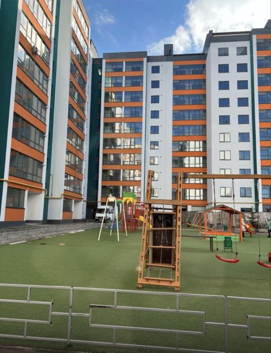 Продам 1 км квартира Жк Мрія 50 кв м Власник