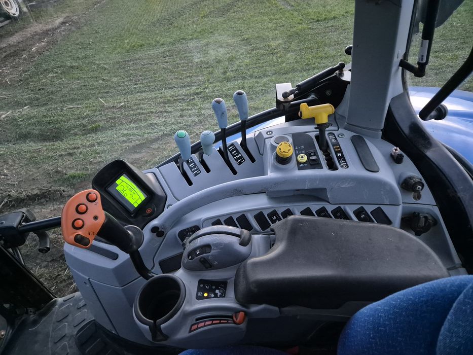 New holland T6070 Range Command 19x6 t7.185 T7.235 T7.240