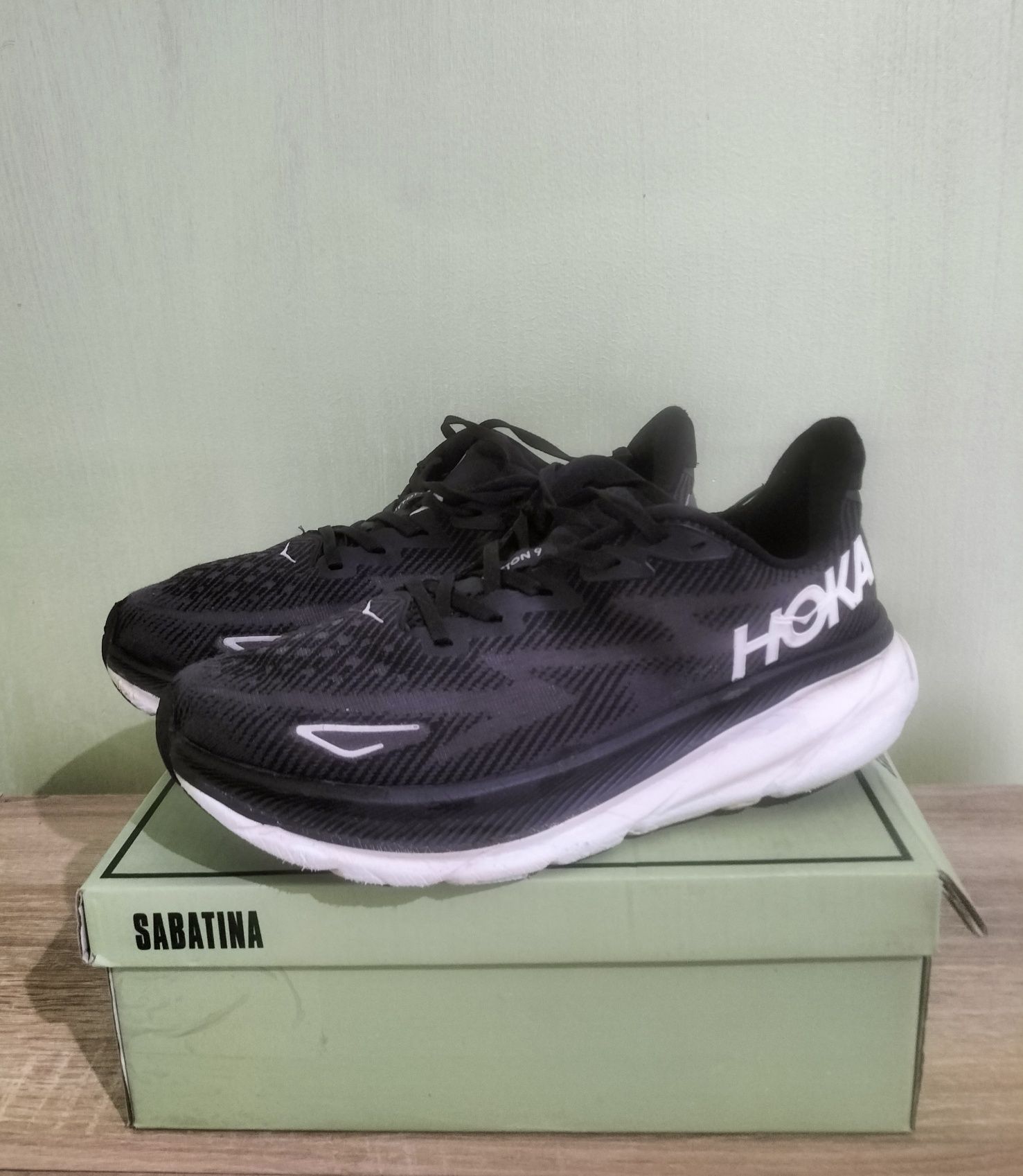 Buty hoka rozm 42 i 2.3