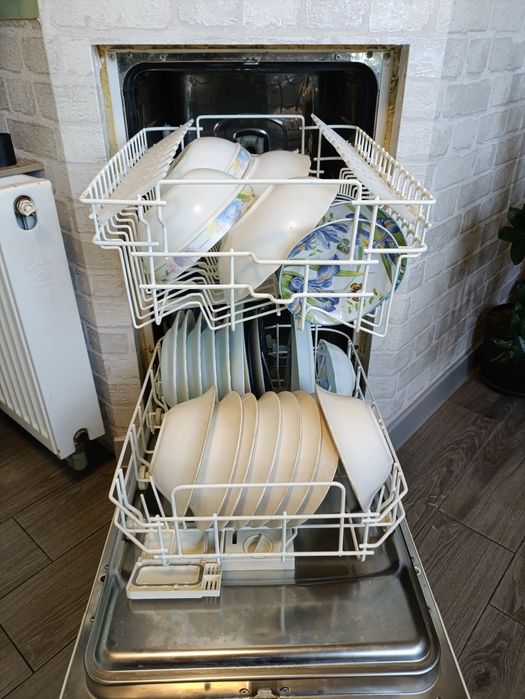 Посудомийка (посудомоечная машина)