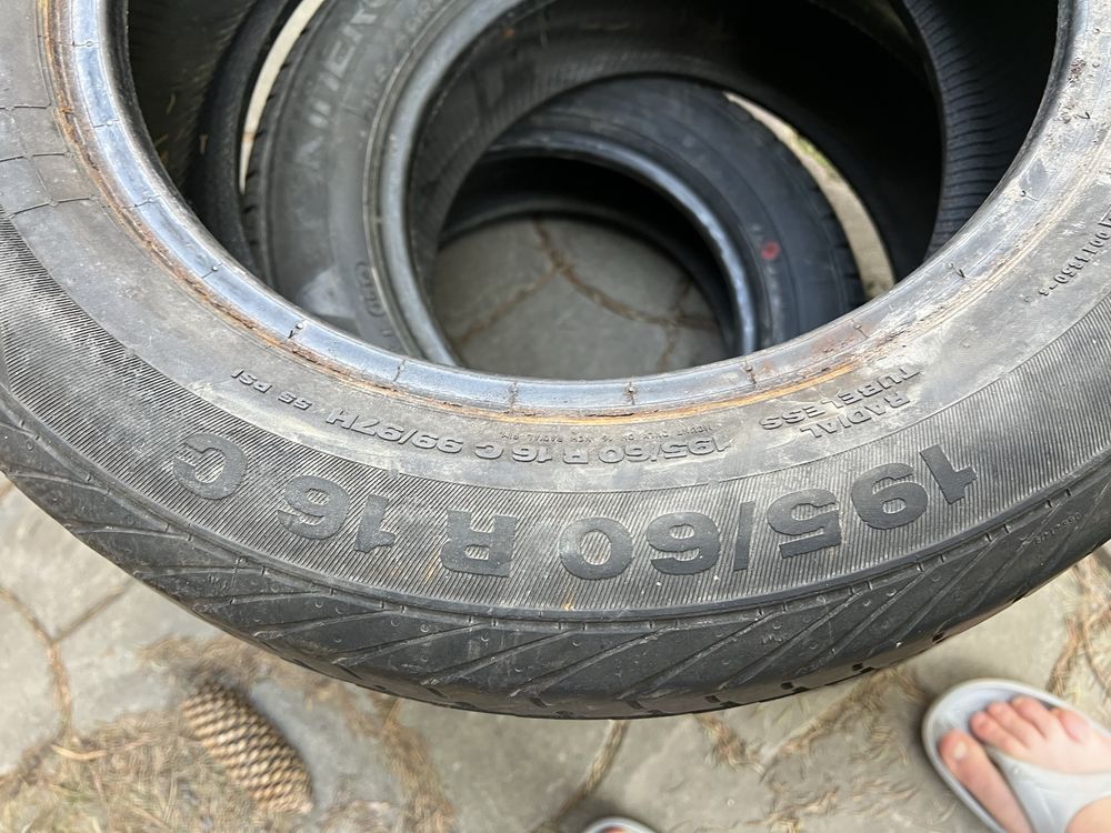 Резина літо розпаровка поштучно вантажне 195/60R 16 C Continental