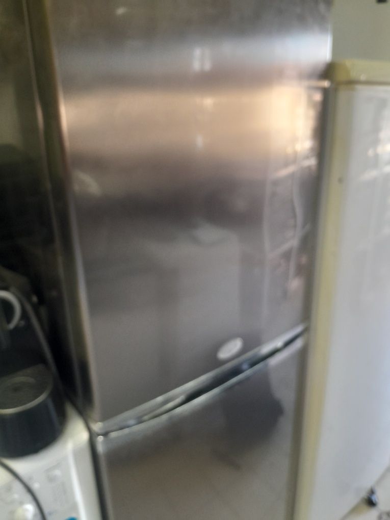 Combinado wrillpooll cinzento inox 200€