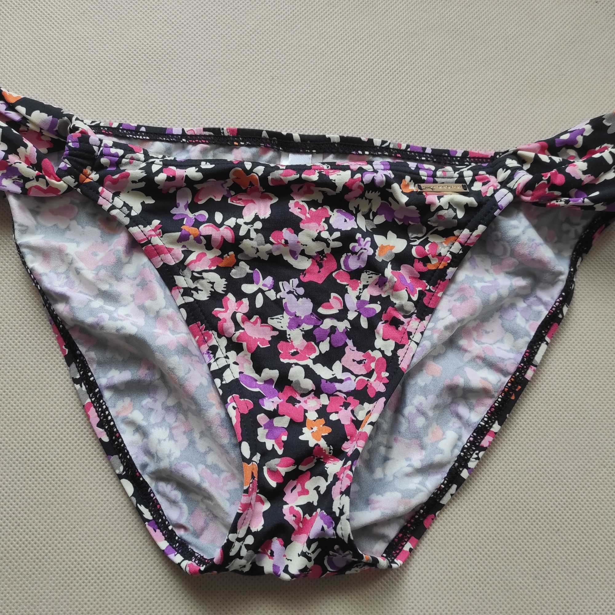 bikini majtki stój kąpielowy dół Marie Claire r.36