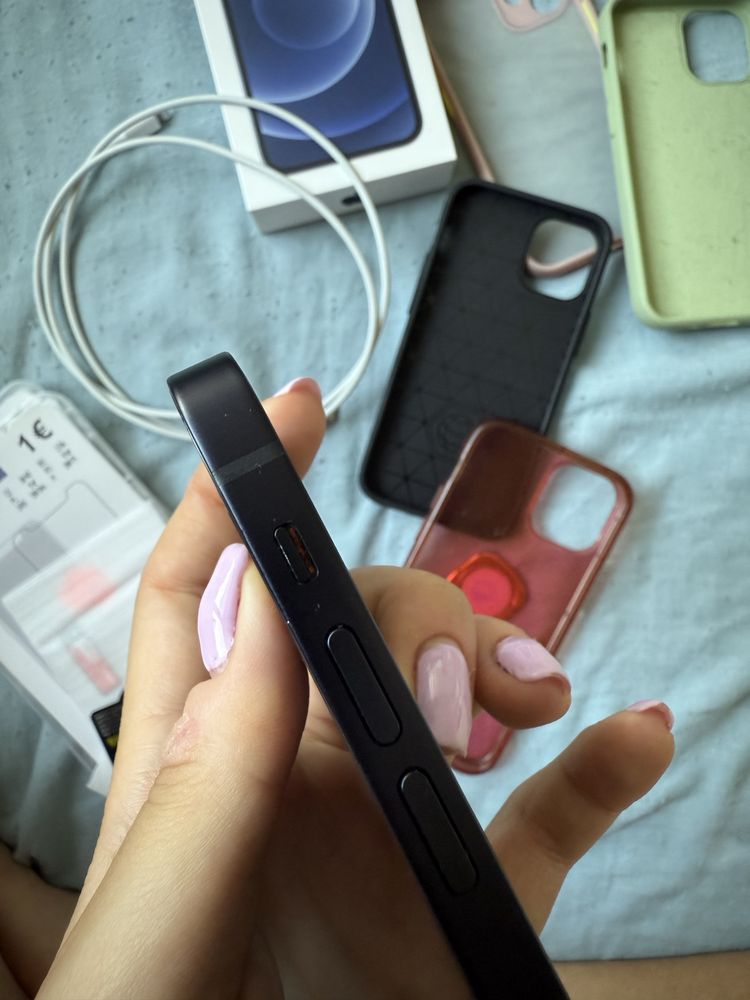 Jak nowy, w pelni sprawny Iphone 12 mini 64 gb Z DODATKAMI