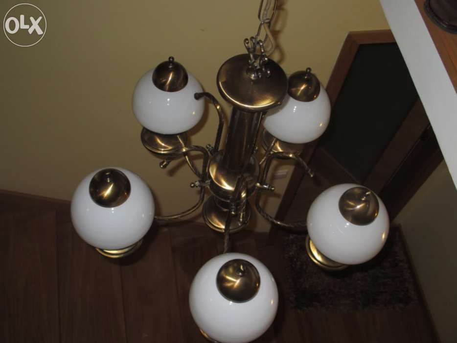 Candeeiro de sala com cinco lâmpadas