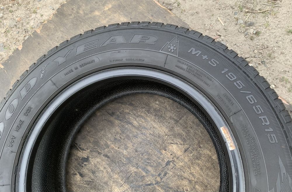 Шини GoodYear Ultra Grip 7 Plus 195/65 R15