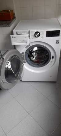 Vende se maquina de lavar e secar.  Com 3 anos de utilização