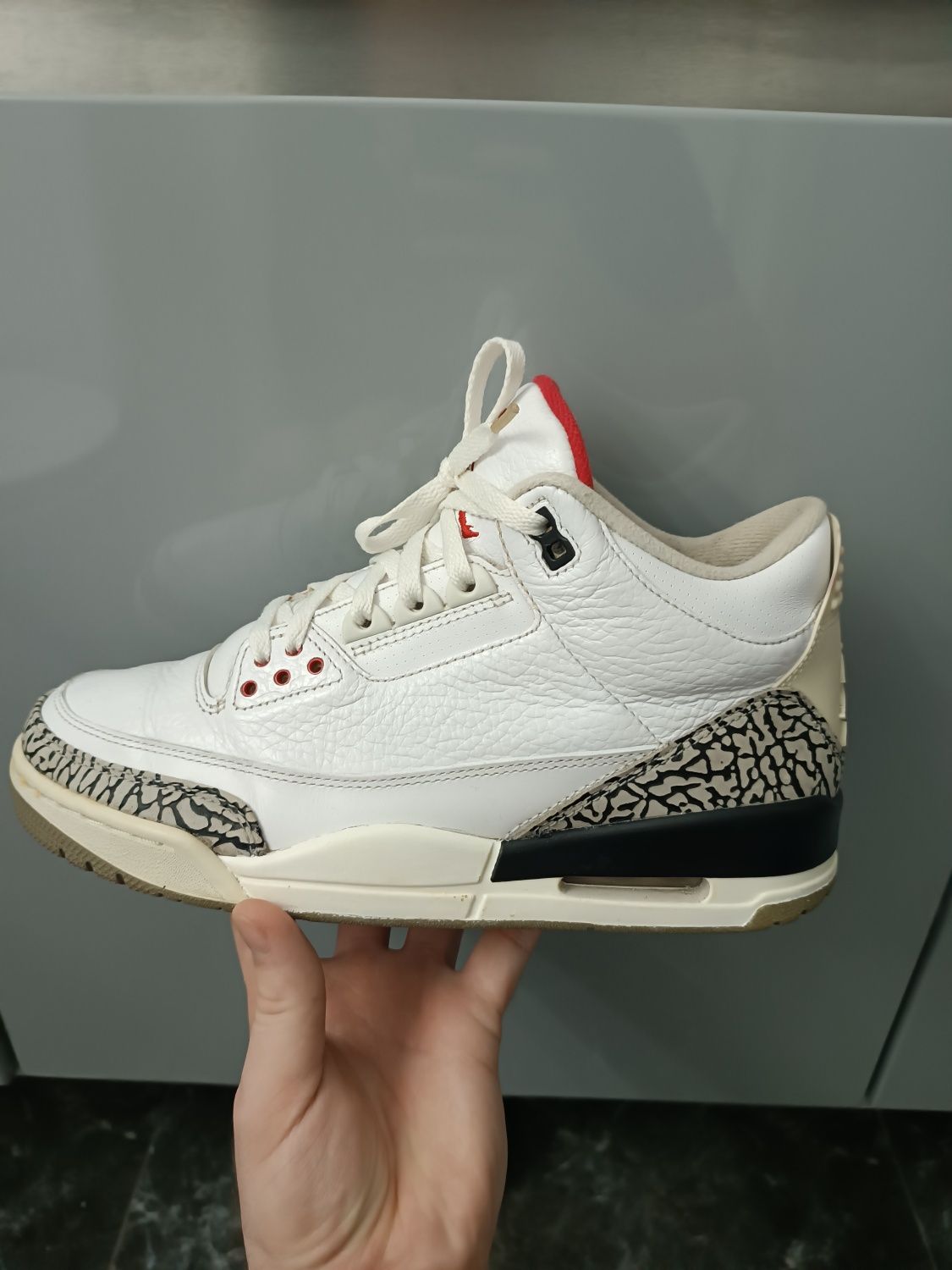 Air Jordan Retro 3 White Cement 2011