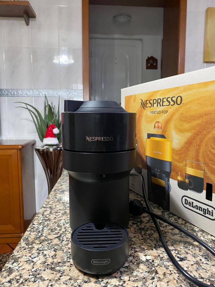 Maquina de cafe Nespresso Vertuo Pop