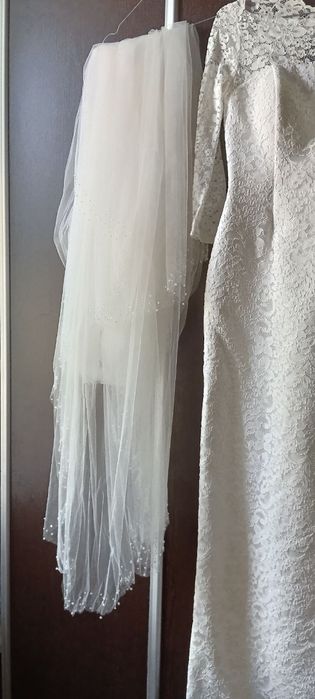 Продаю весільну сукню