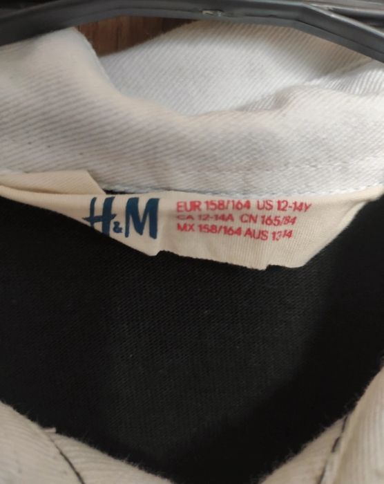 Czarna koszulka z długim rękawem z kołnierzem H&M