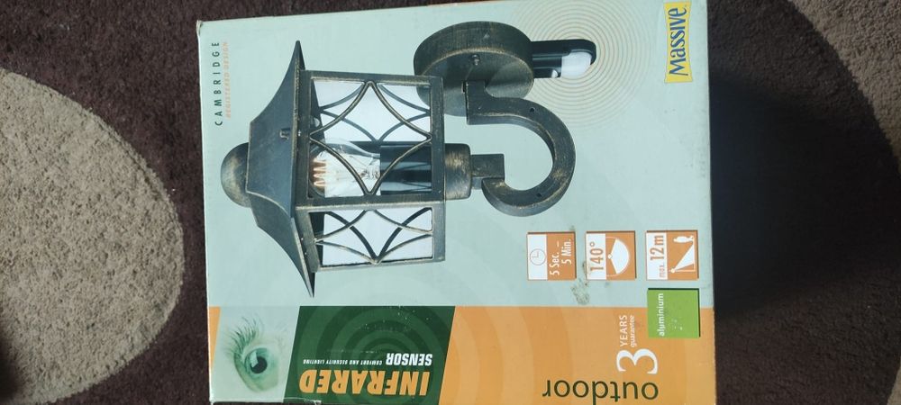 Lampa Massive ogrodowa pozłacana czerń
