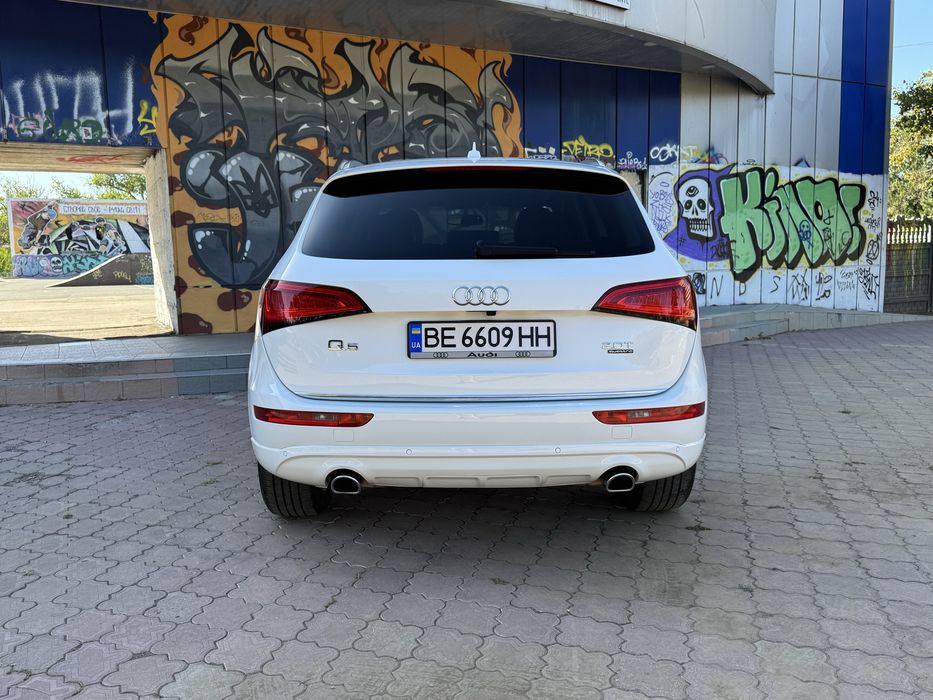 Audi Q5 2015 /рідна фарба\