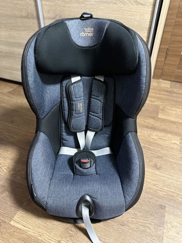 Автокрісло Britax Romer Trifix